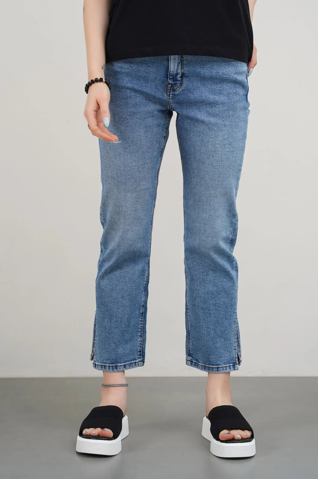 ANKLE CROPPED SLIM JEANS