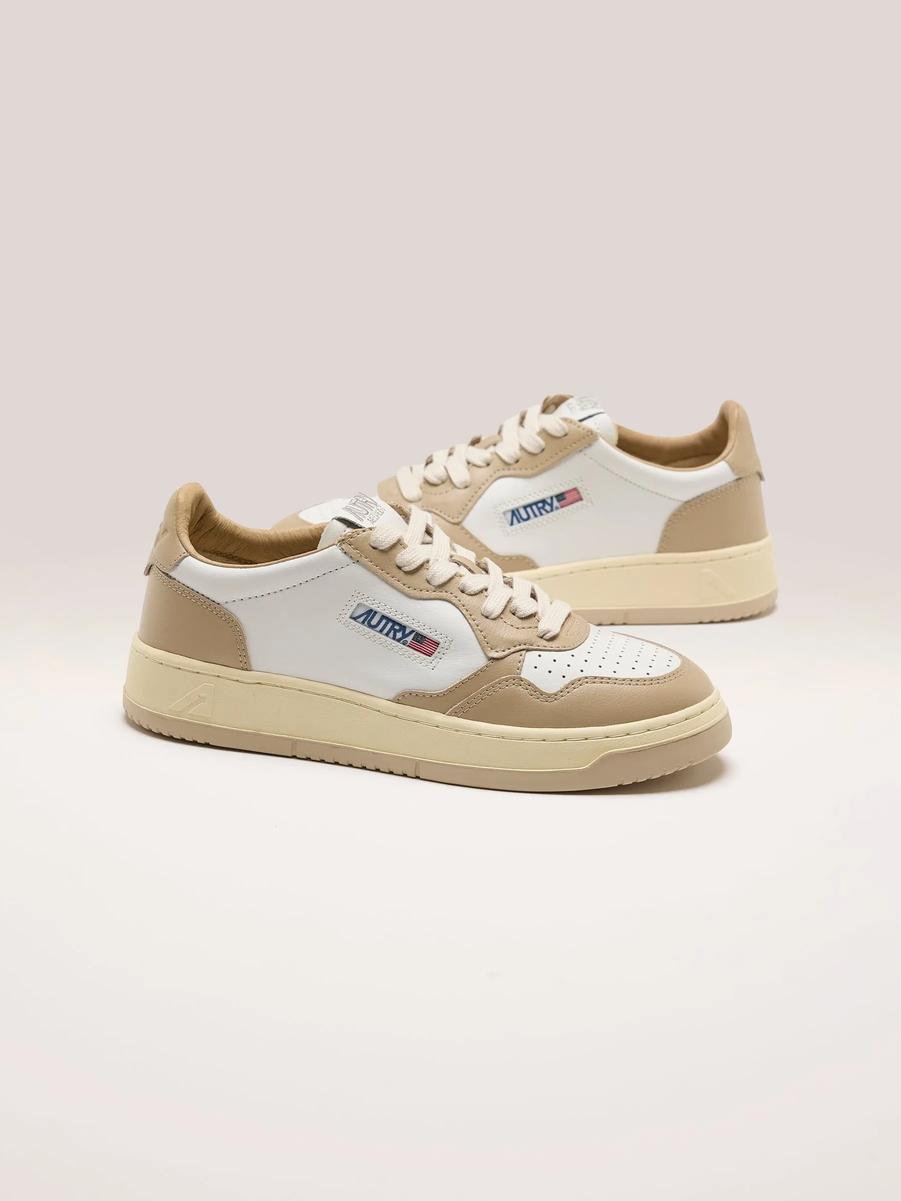 AUTRY | MEDALIST LOW BICOLOR FOR WOMEN