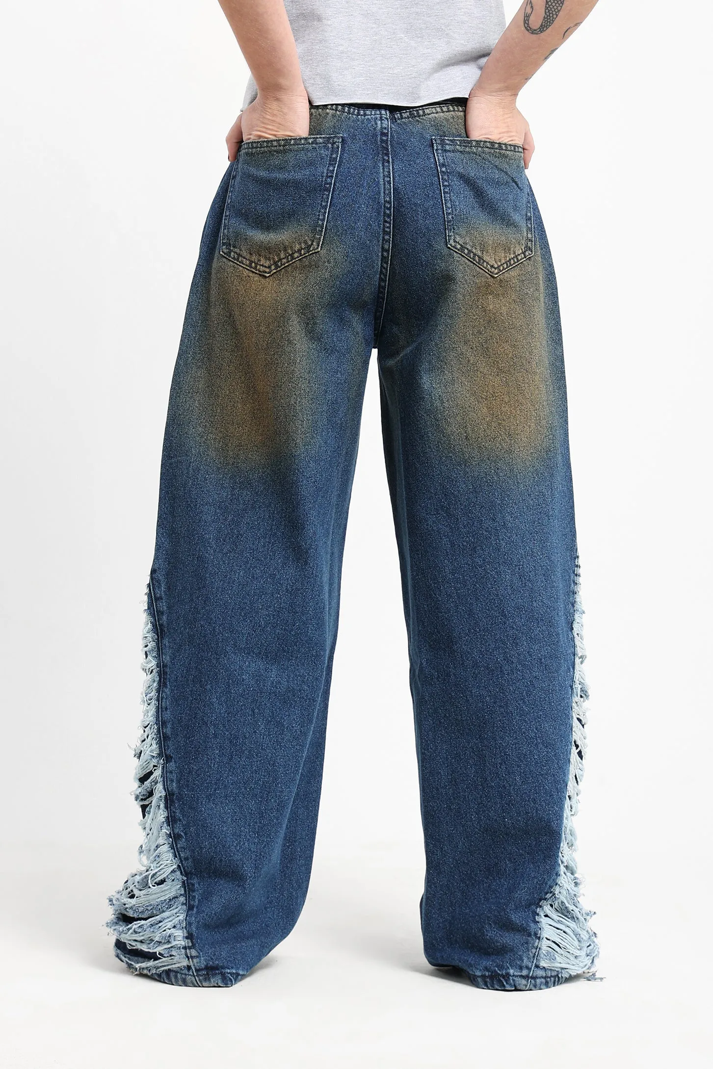 BOLD DISTRESSED BAGGY JEANS