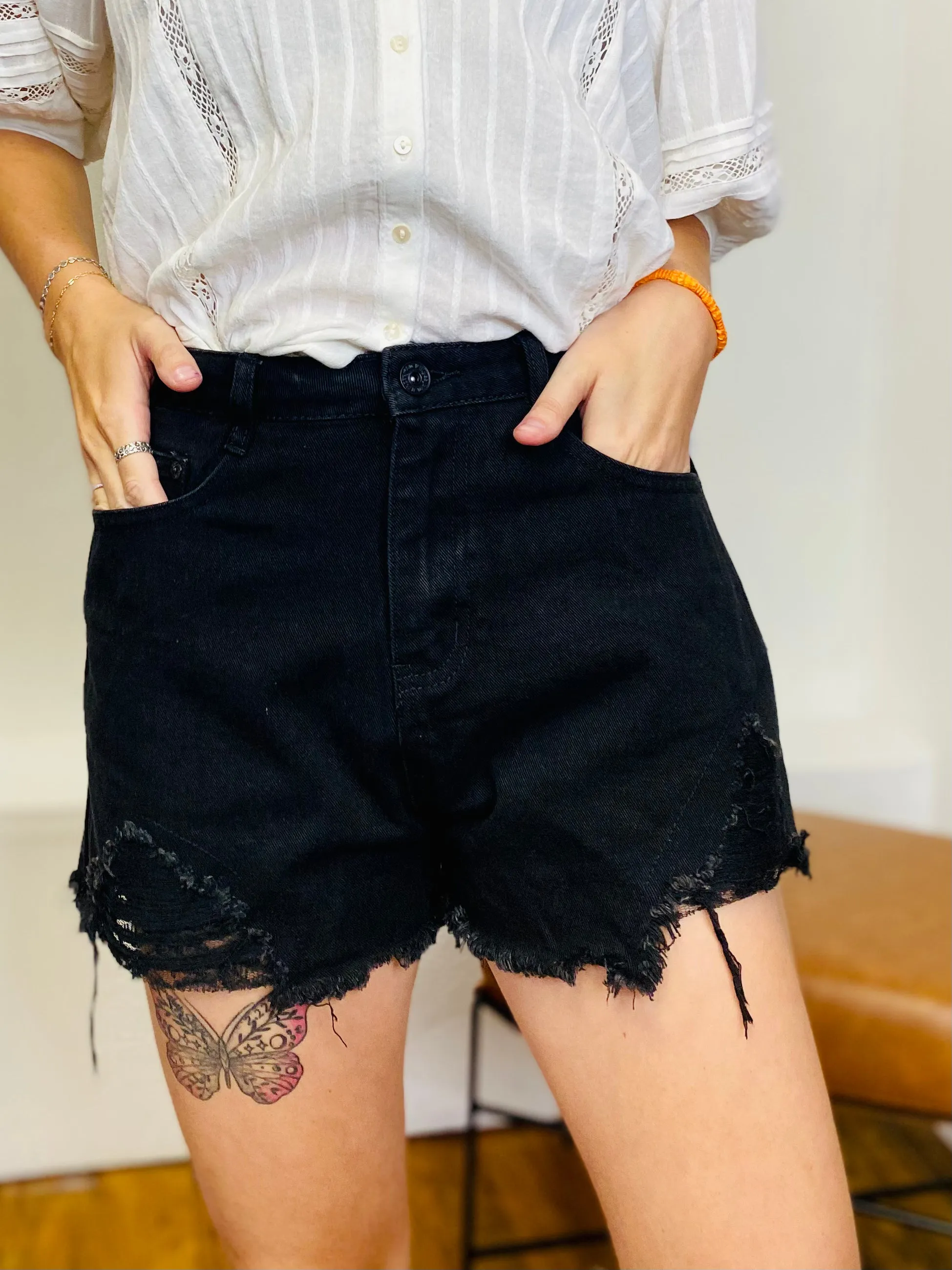 Cory Black Distressed Shorts UMGEE