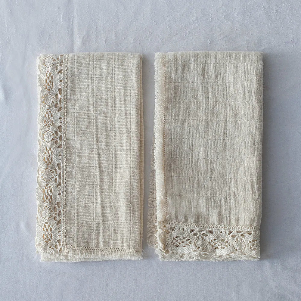 Cotton & Lace Napkin Set