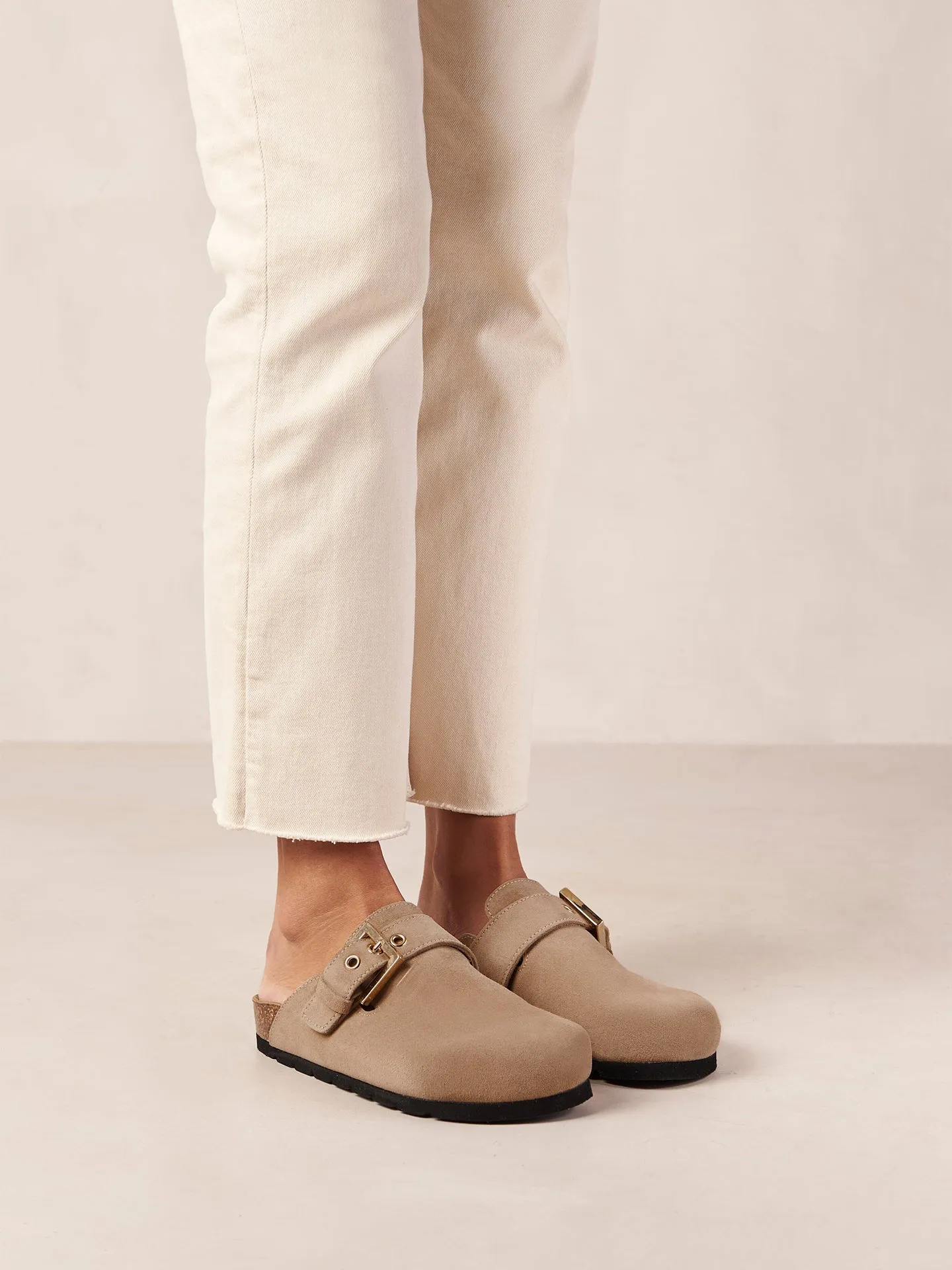 COZY SUEDE MULE - TAUPE LEATHER