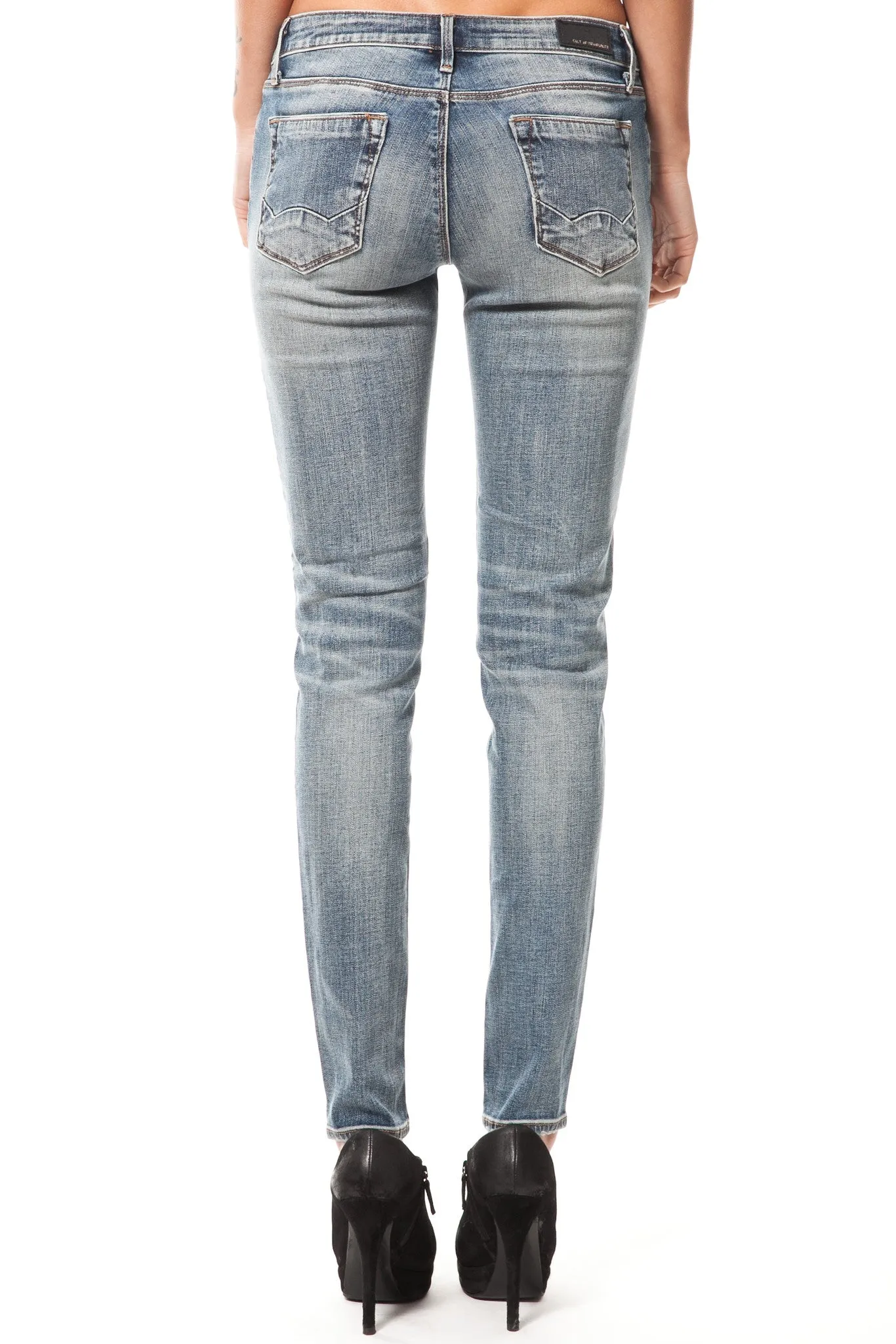 Distressed Mid-Rise Light Jean