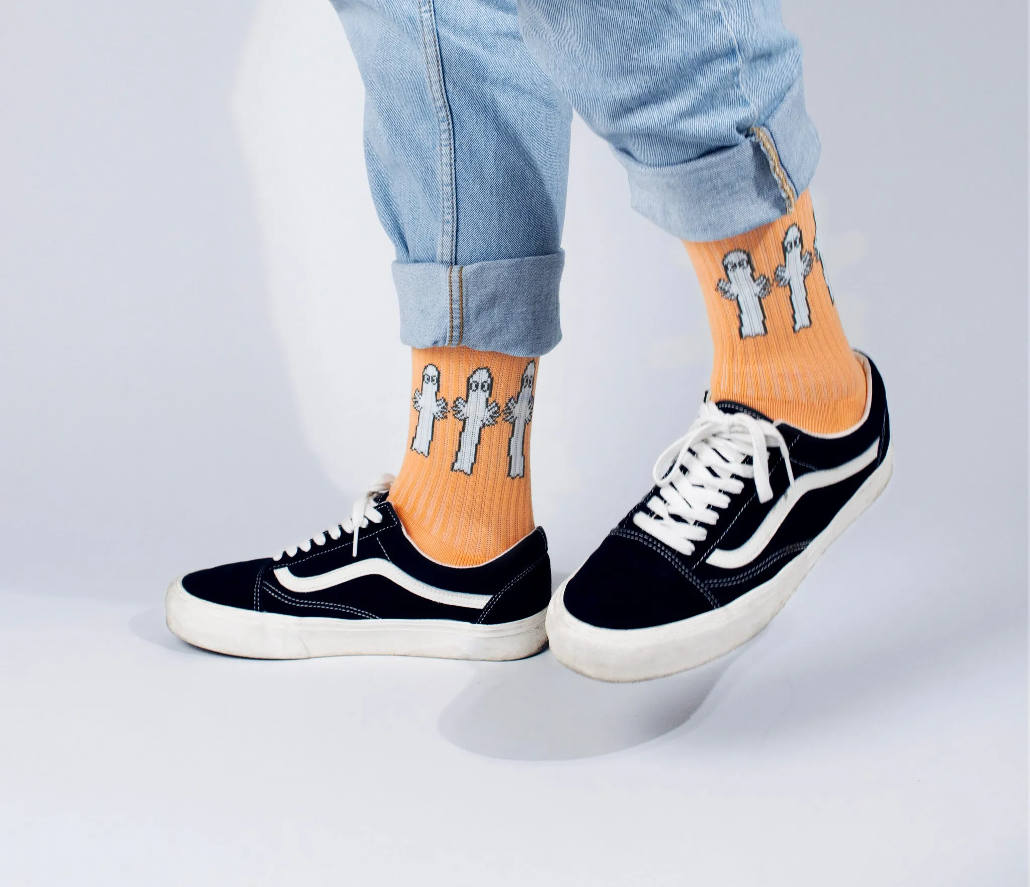 Hattifatteners Retro Men Socks - Peach