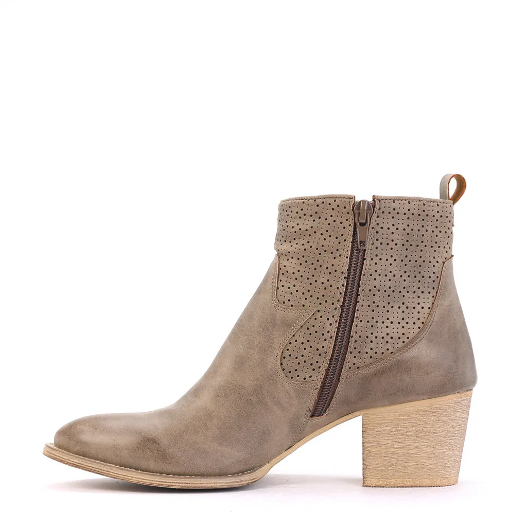 Kali Ankle Boots