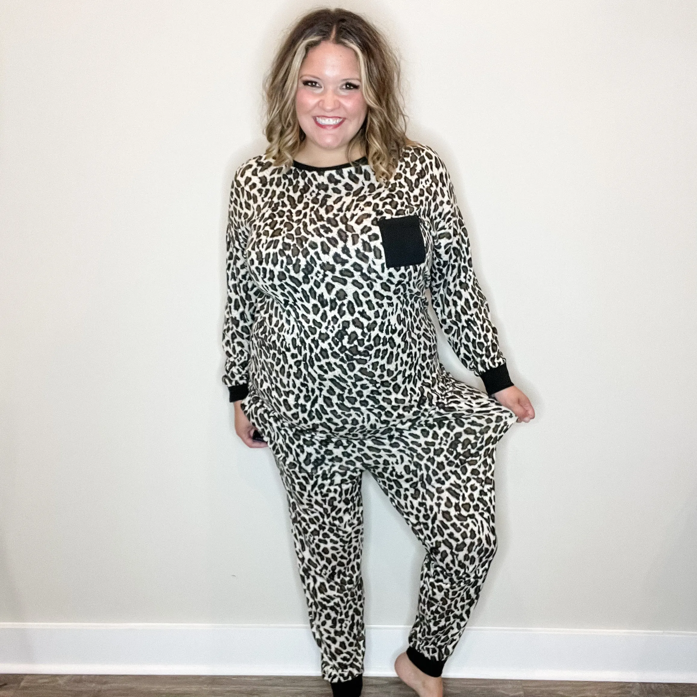 "Cozy" Animal Print Lounge Set with Pockets