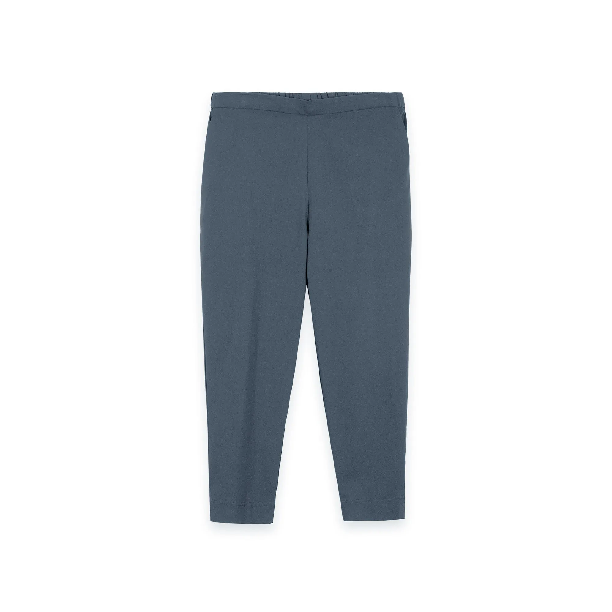 Signature Ultra-Stretch Ankle Pants