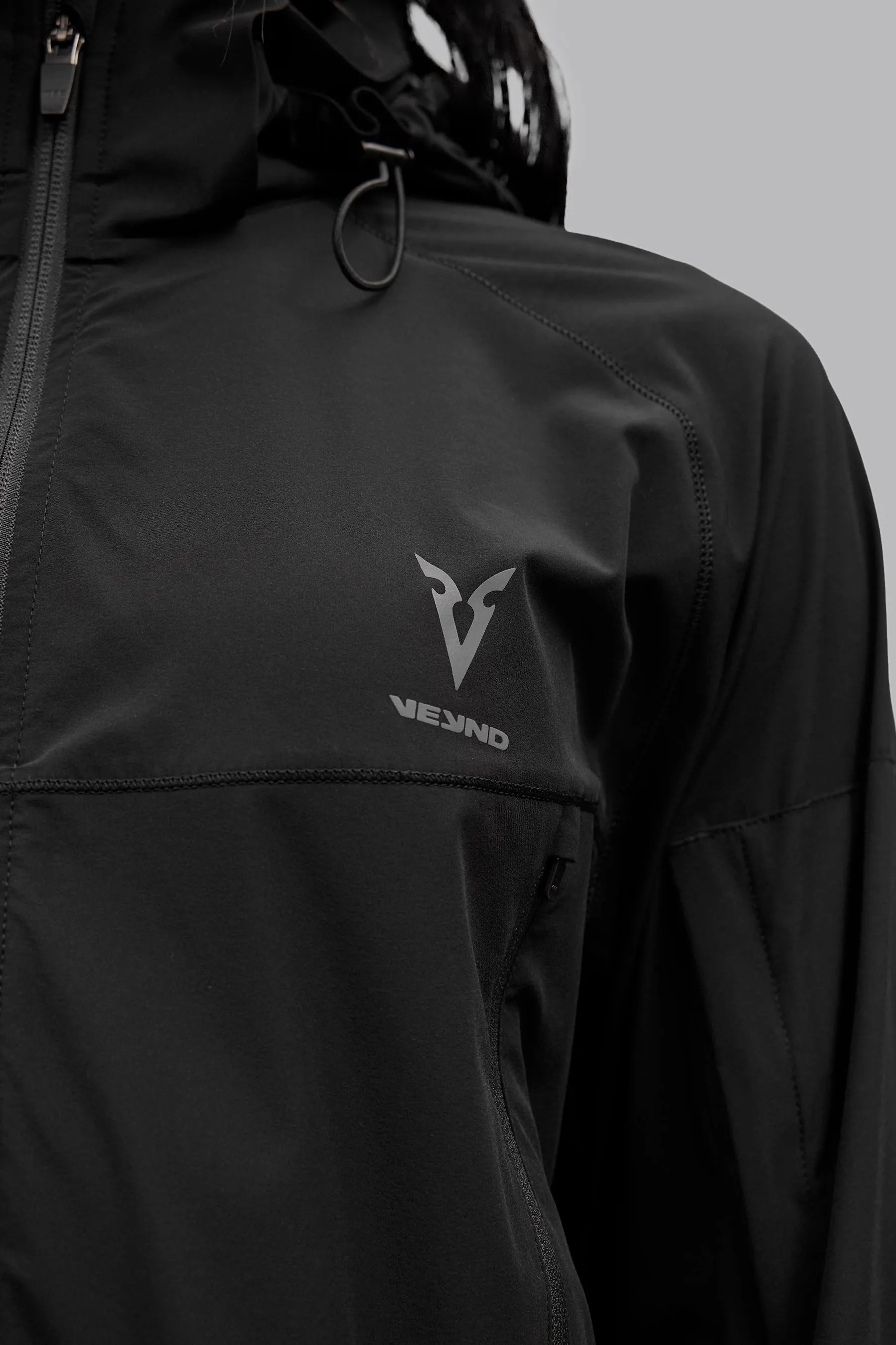 V_LYTE RUNNING JACKET - Black