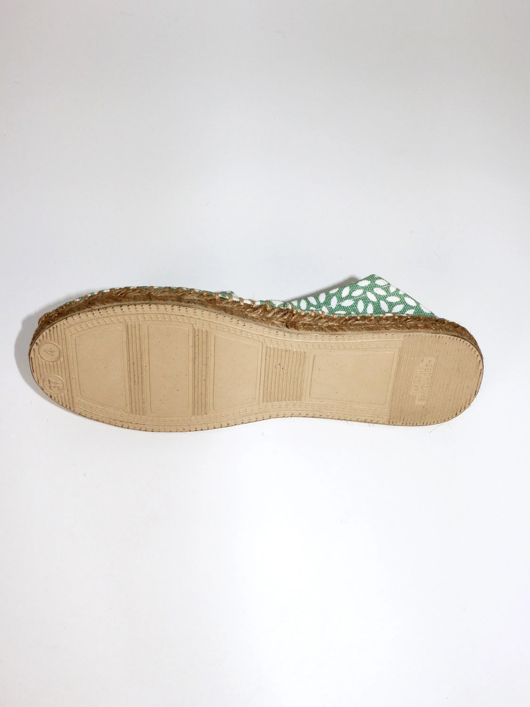 Women espadrille green leaves